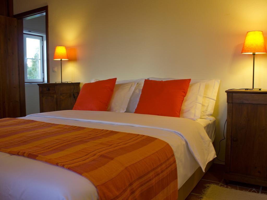 Vale De Ferreiros Guest House Абрантес Стая снимка